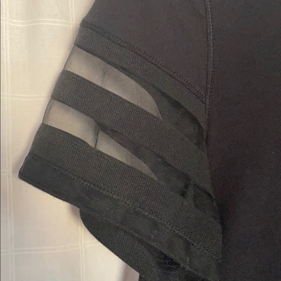 TITIKA see through athletic top - Picture 3 of 4